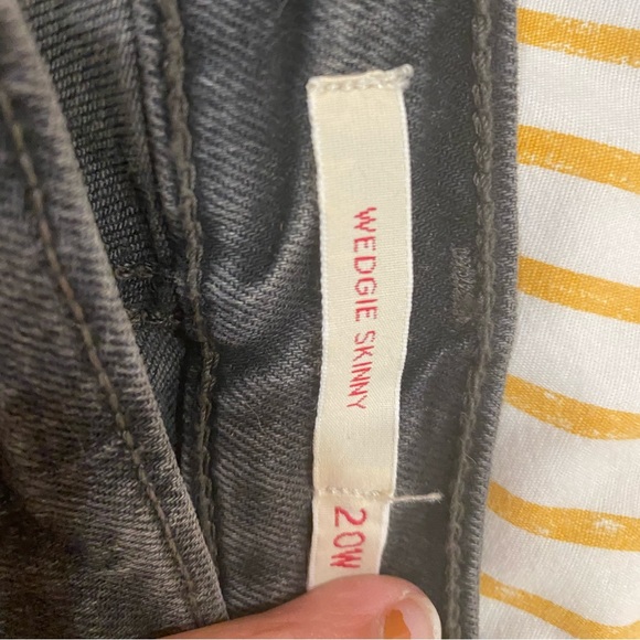 LEVI’S WEDGIE FIT SKINNY WOMEN'S JEANS (PLUS SIZE) - Picture 5 of 6